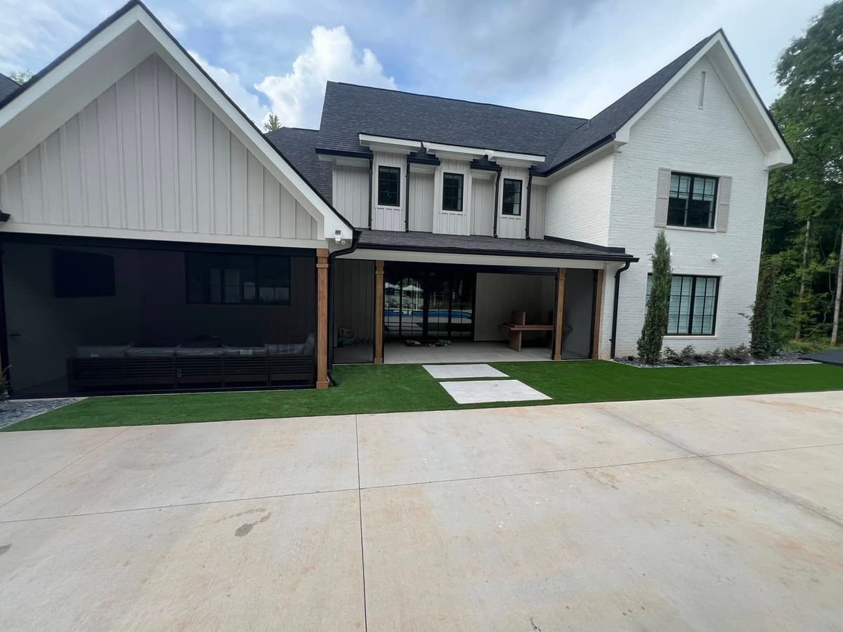 Contemporary Home Putting Green